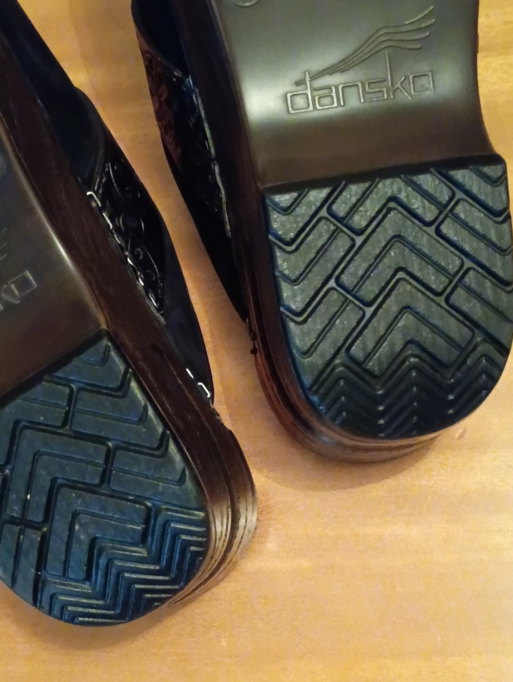 Dansko Sonja Open-back Leather Clogs 38 - Picture 15 of 15